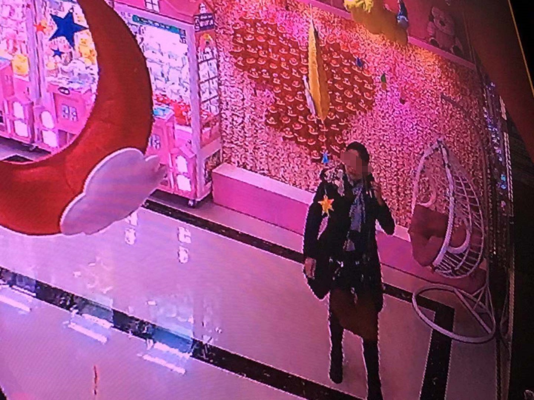 恭城这家店又丢东西了，居然是。。。监控记录完整过程！750 / 作者:爱生活爱美食 / 帖子ID:267456