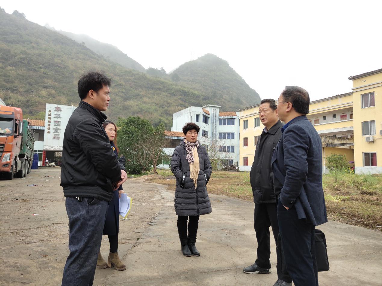 自治县人大常委会主任陈义军到企业调研38 / 作者:东门头人 / 帖子ID:267499