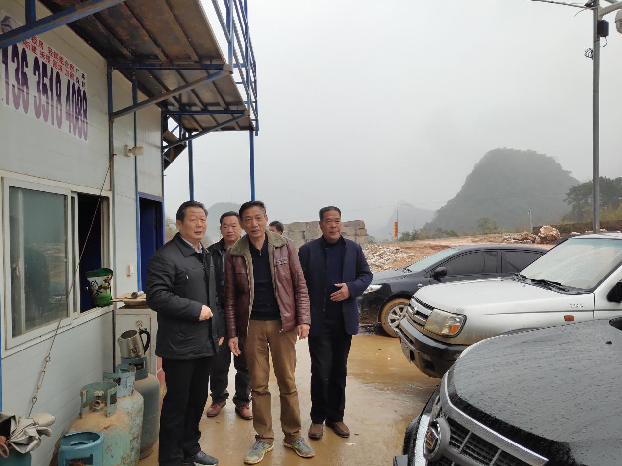 自治县人大常委会主任陈义军到企业调研683 / 作者:东门头人 / 帖子ID:267499