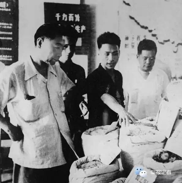 周恩来诞辰121周年：愿相会于中华腾飞世界时872 / 作者:深秋的落叶 / 帖子ID:267532