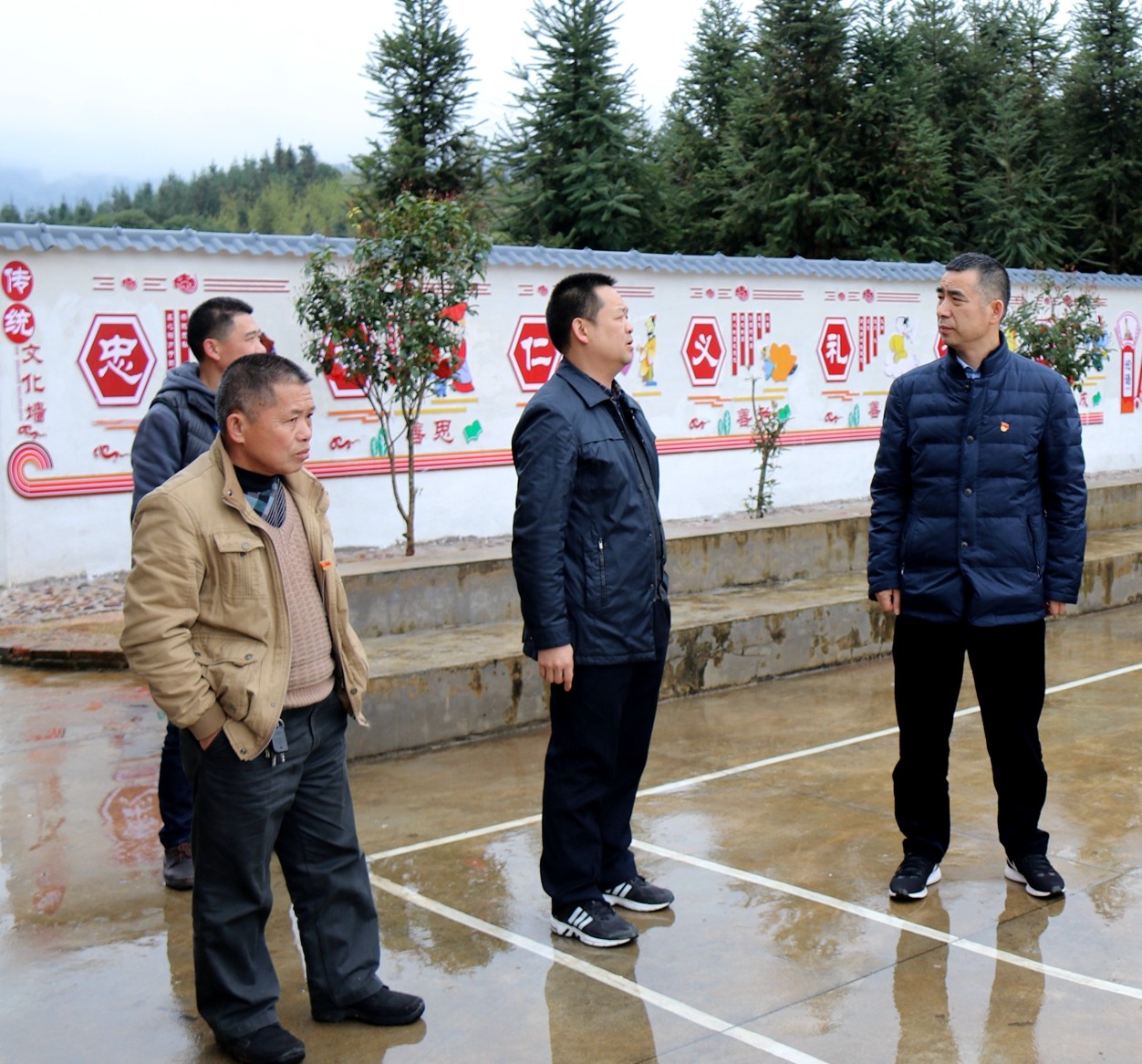 县委书记邓晓强就基层党建、中华优秀传统文化进农村、脱贫攻坚到三江乡深入调研979 / 作者:快乐至上 / 帖子ID:267569