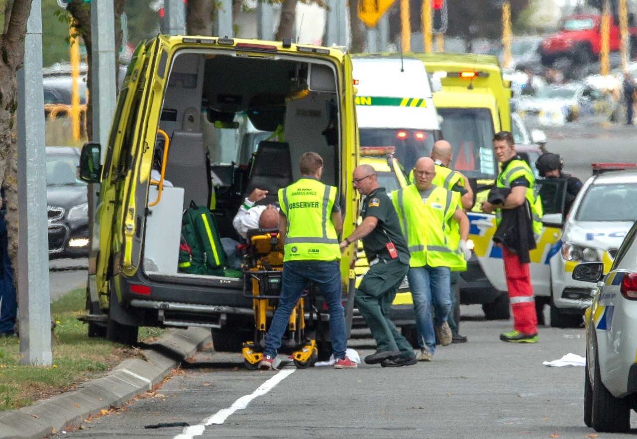 突发！新西兰发生数起枪击事件，多人伤亡426 / 作者:认错认怂不认输 / 帖子ID:267616