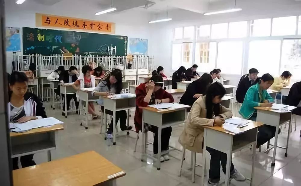 桂林2019年公务员招聘公告发布！恭城有14个职位！742 / 作者:我一俗人 / 帖子ID:267634