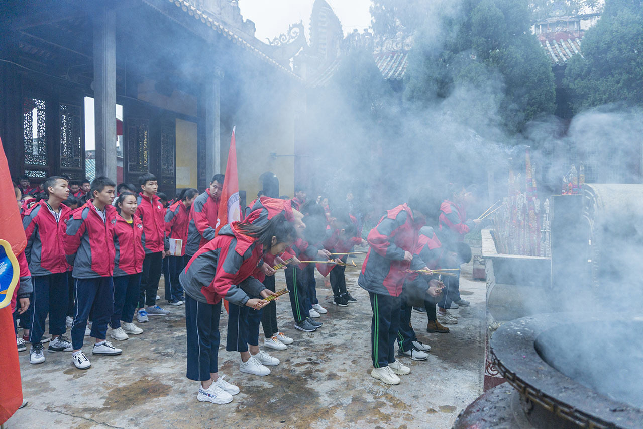 恭城民族实验初级中学：中考百日冲刺，誓师大会！25 / 作者:等风十里 / 帖子ID:267635