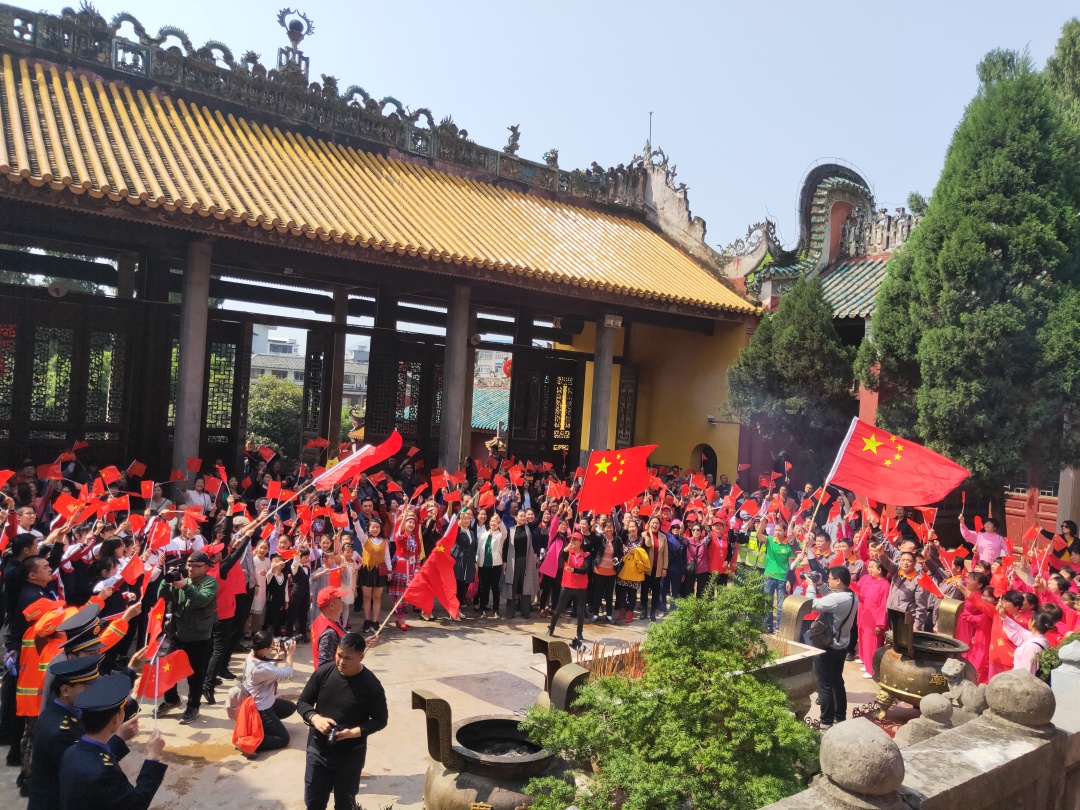 快闪！恭城版《我和我的祖国》唱响瑶乡106 / 作者:我一俗人 / 帖子ID:267732