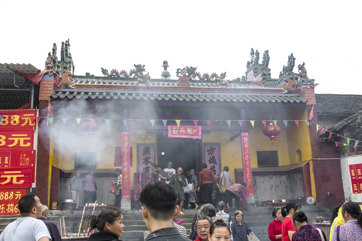 莲花老圩农历四月初八“公明”文化节盛况再现！现场人山人海，热闹非凡！994 / 作者:深秋的落叶 / 帖子ID:267894