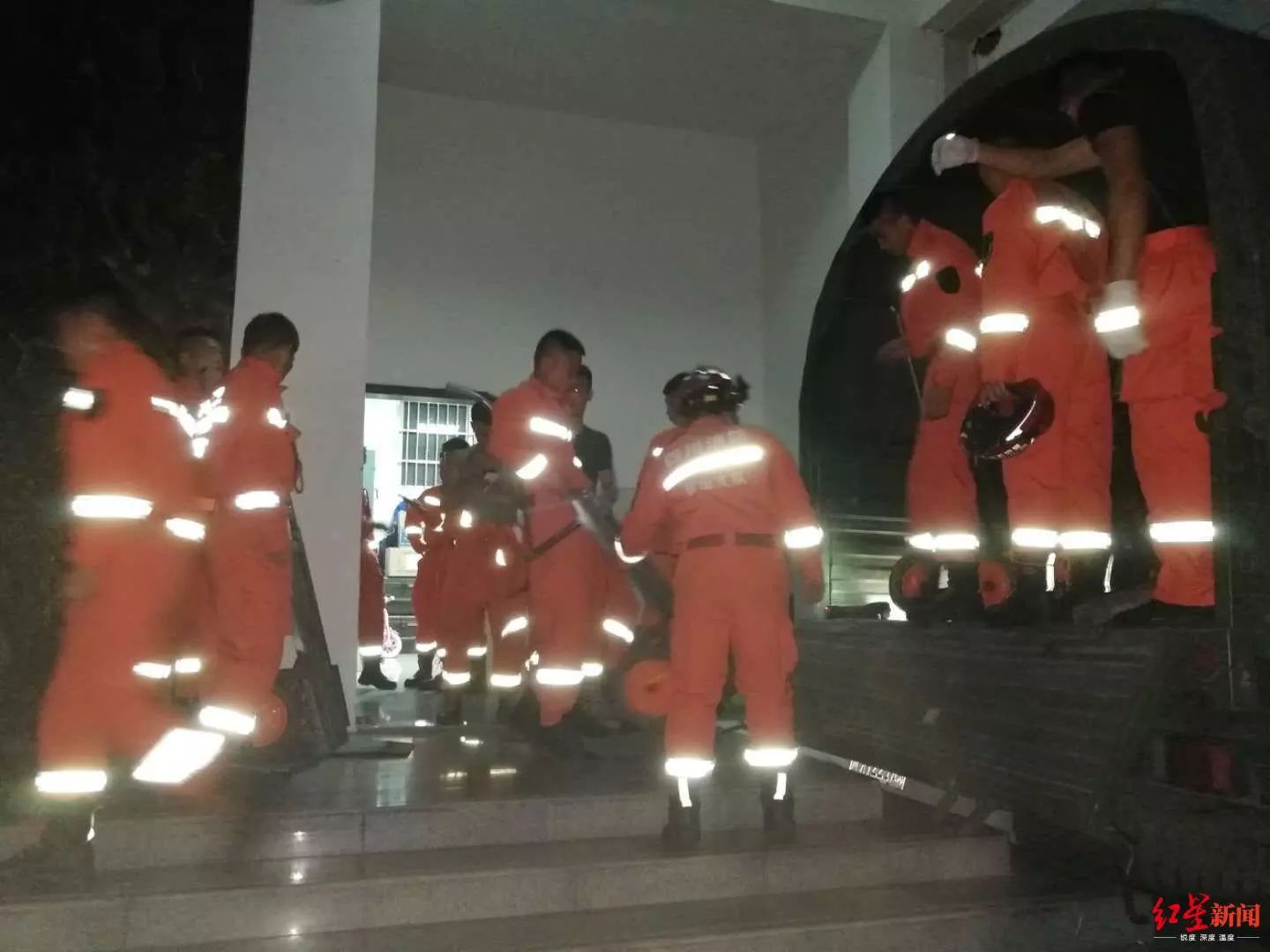 已致11人死亡！四川长宁地震救援正在进行630 / 作者:该做的事情 / 帖子ID:268003