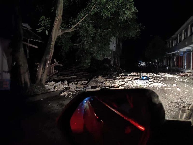 已致11人死亡！四川长宁地震救援正在进行847 / 作者:该做的事情 / 帖子ID:268003