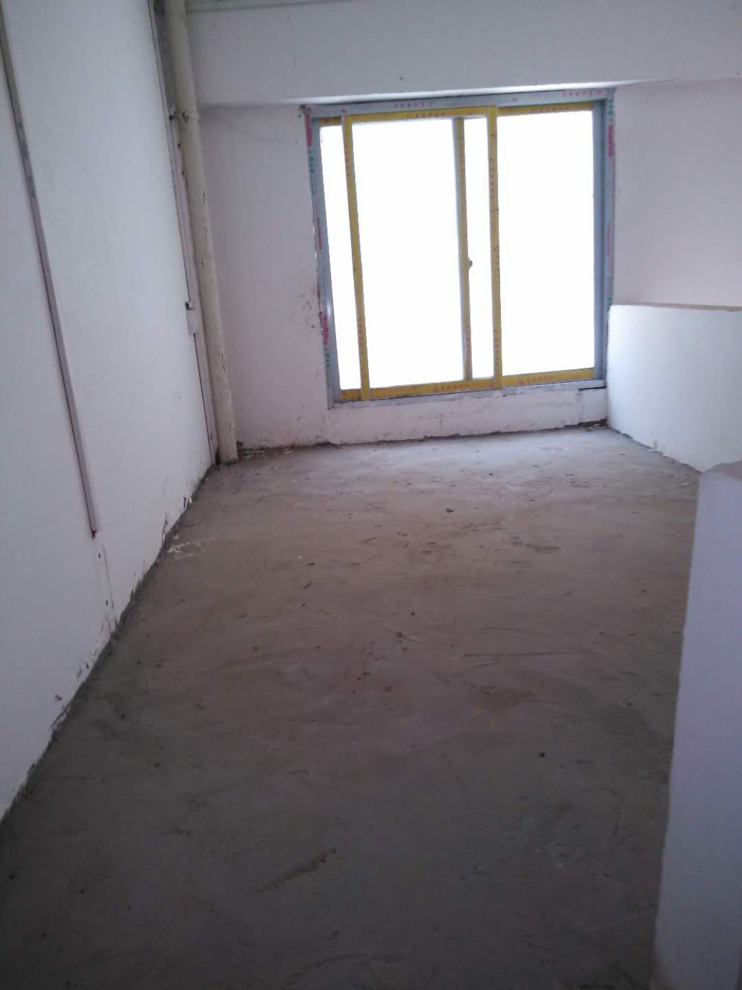 滨江苑三区单间（三小旁）946 / 作者:莫建明 / 帖子ID:268065