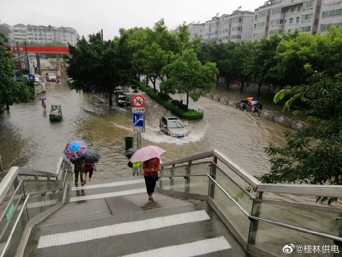雷雨天气持续，提醒大家注意安全239 / 作者:Decade / 帖子ID:268179