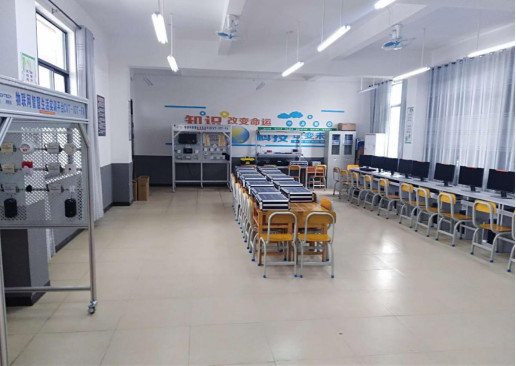 成美慈善基金会“情暖少数民族女孩”助学项目签约恭城瑶族自治县民族职业教育中心769 / 作者:一条龙 / 帖子ID:268483