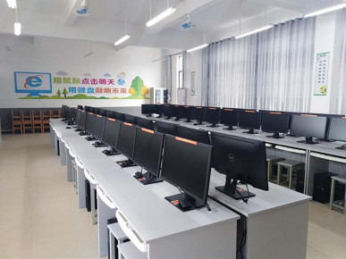 成美慈善基金会“情暖少数民族女孩”助学项目签约恭城瑶族自治县民族职业教育中心5 / 作者:一条龙 / 帖子ID:268483
