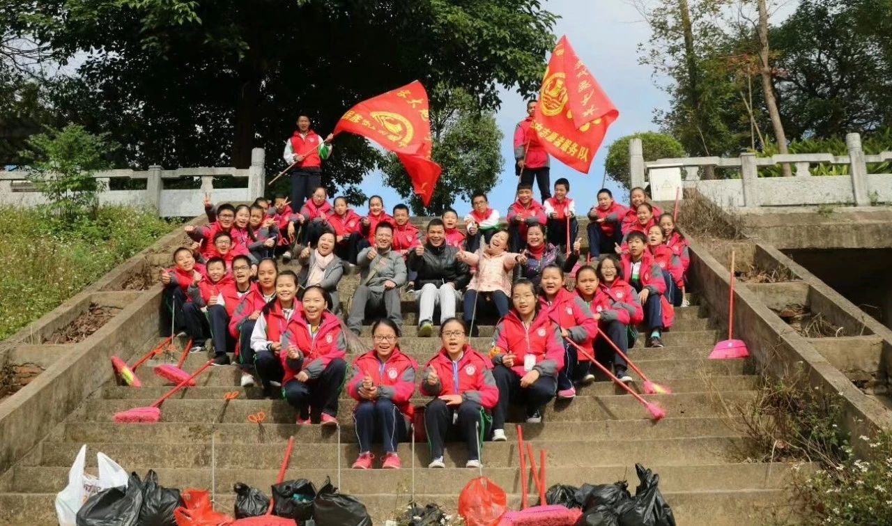 恭城民族实验中学这位同学写的请假条火了！440 / 作者:论坛小编02 / 帖子ID:268654