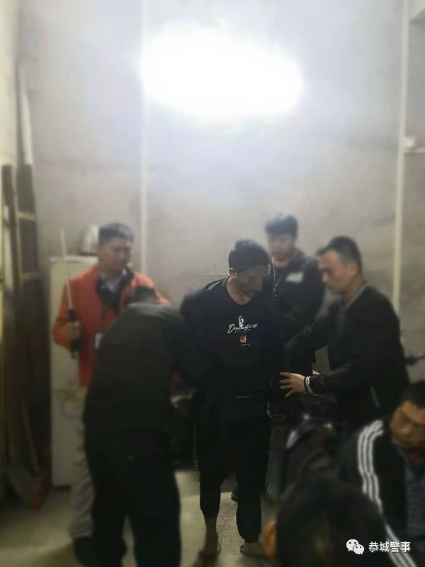 【亮剑·2019关键之仗】恭城警方速破“11.7”系列飞车抢夺案378 / 作者:给点阳光就灿烂 / 帖子ID:269370