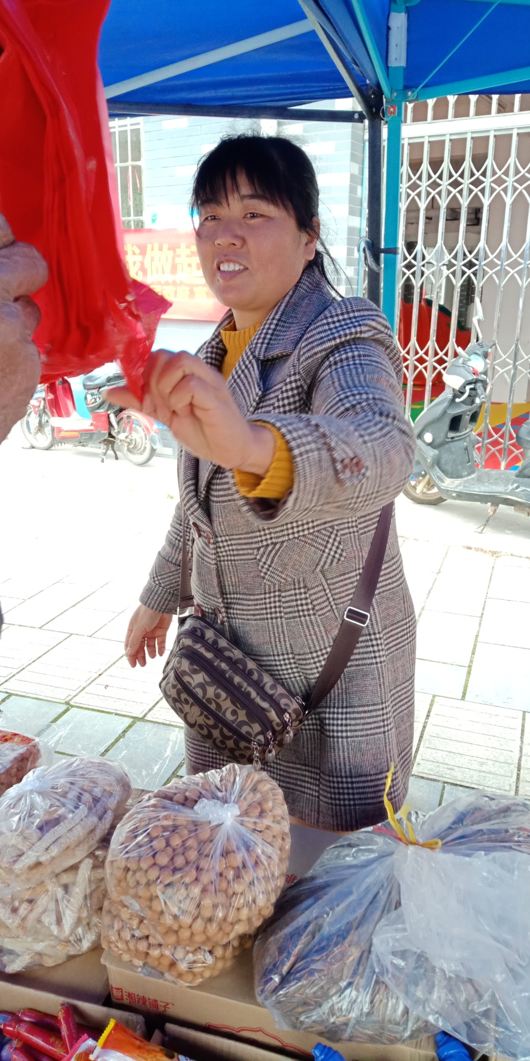 为恭城的帅哥美女点赞995 / 作者:荣哥 / 帖子ID:269465