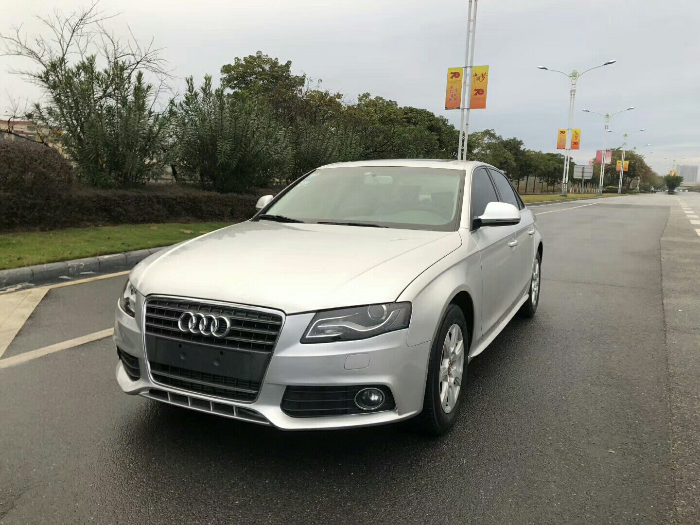 2011年奥迪A4L,2.0T动力，双电动板凳，配置丰富225 / 作者:520汽车网客服 / 帖子ID:269845