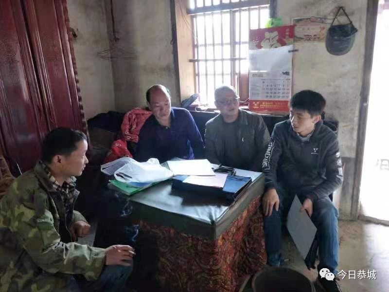 恭城有这么一个人，在脱贫攻坚途中意外受伤入院   躺在病床上他却这样说。。。711 / 作者:登山涉水 / 帖子ID:269927
