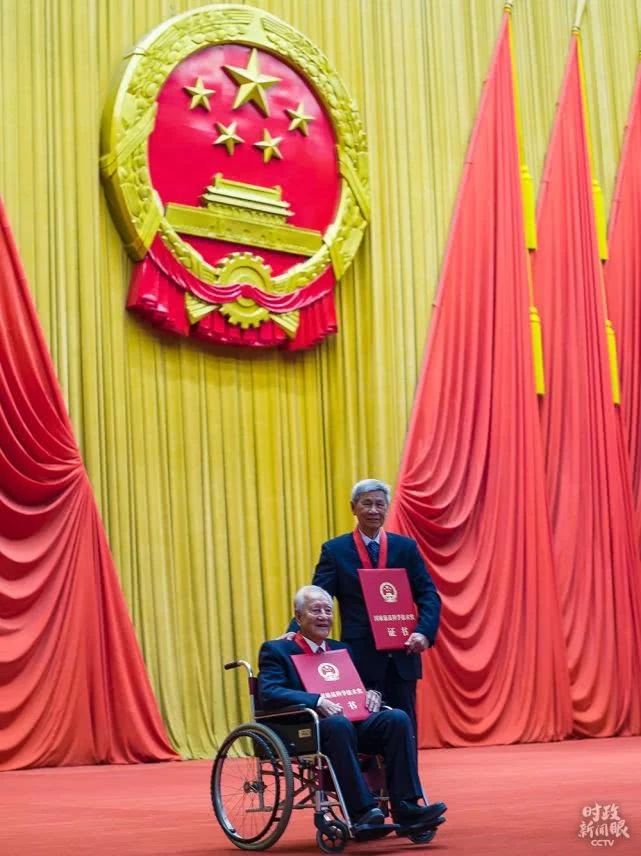 刷屏 | 这位老人是桂林的骄傲！375 / 作者:登山涉水 / 帖子ID:270159