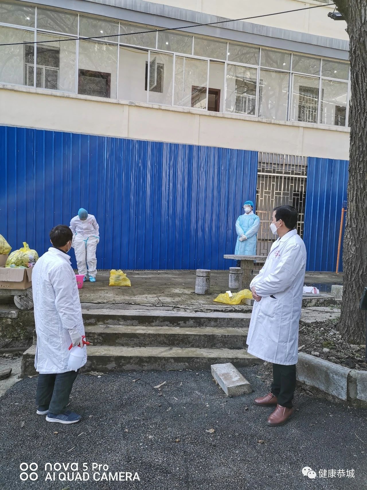 致行走在刀尖上的防疫尖兵 ---记恭城县疾控中心抗击新型冠状病毒采样组430 / 作者:论坛小编01 / 帖子ID:270809