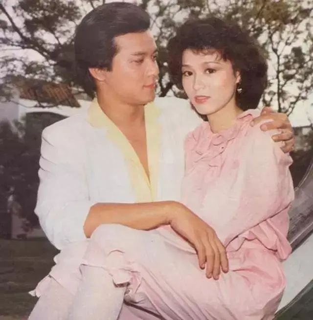 “乔峰”59岁爱妻患血癌逝世，共患难32年不离不弃：最遗憾的，是未能与你白头偕老387 / 作者:儿时的回忆 / 帖子ID:271953
