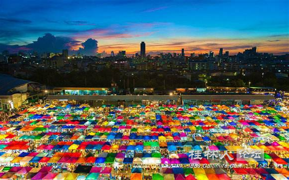 桂林要做网红，需要一个摆地摊的旅游集市！71 / 作者:形腿望舞 / 帖子ID:272048