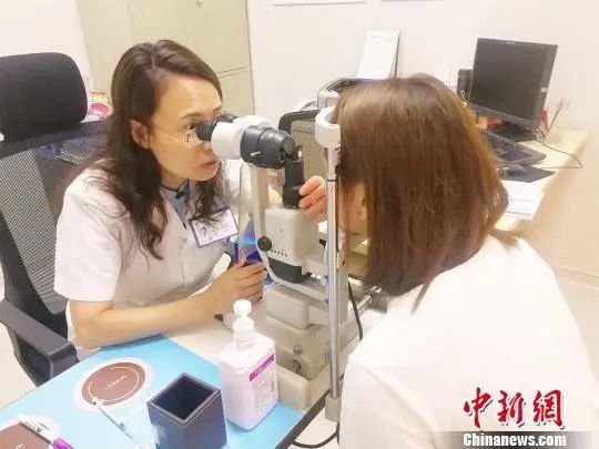 我国近视人数超6亿 超八成高中生是近视！你眼睛被它毁掉...556 / 作者:呆桃 / 帖子ID:272089