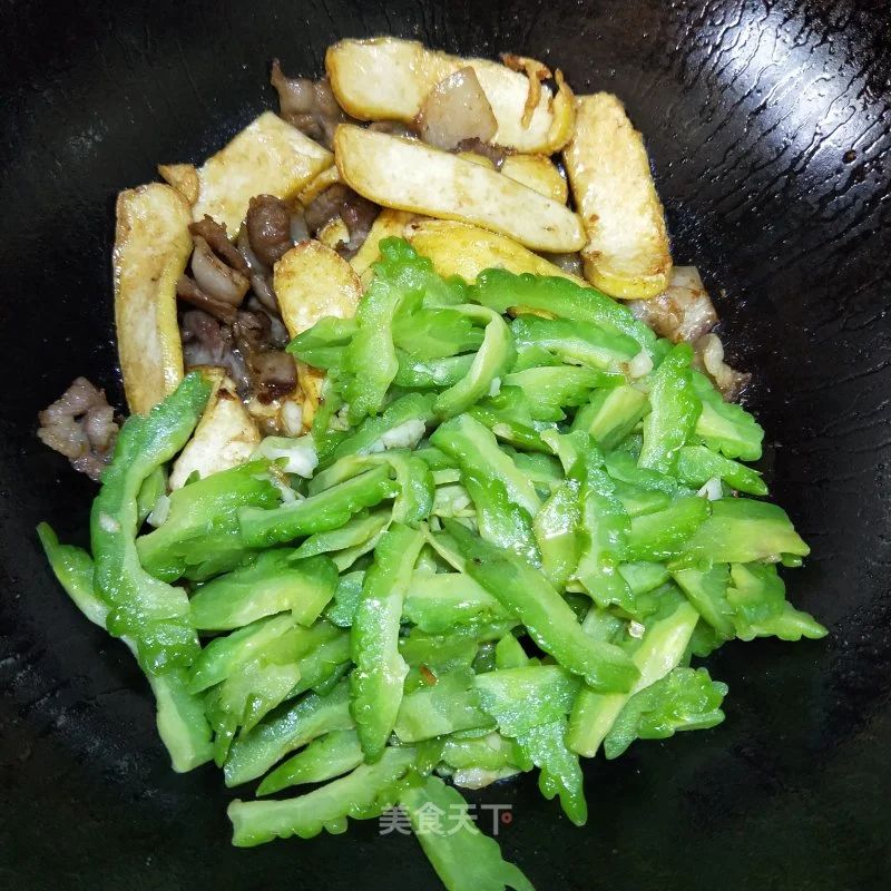 去火！去火！去火！苦瓜这样做，好吃又不苦，清热去火，特别适合夏天！551 / 作者:華大夫 / 帖子ID:272384
