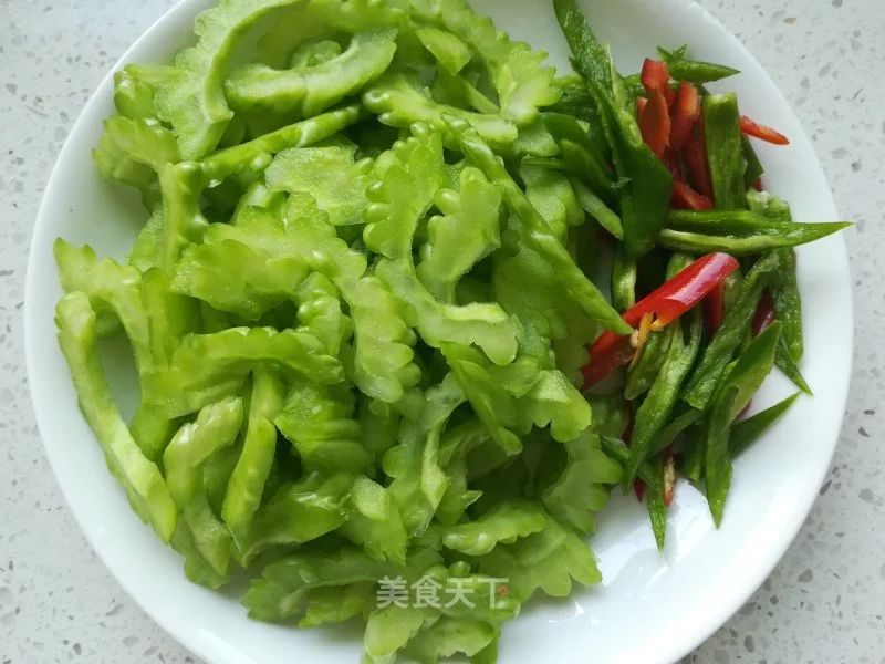 去火！去火！去火！苦瓜这样做，好吃又不苦，清热去火，特别适合夏天！839 / 作者:華大夫 / 帖子ID:272384