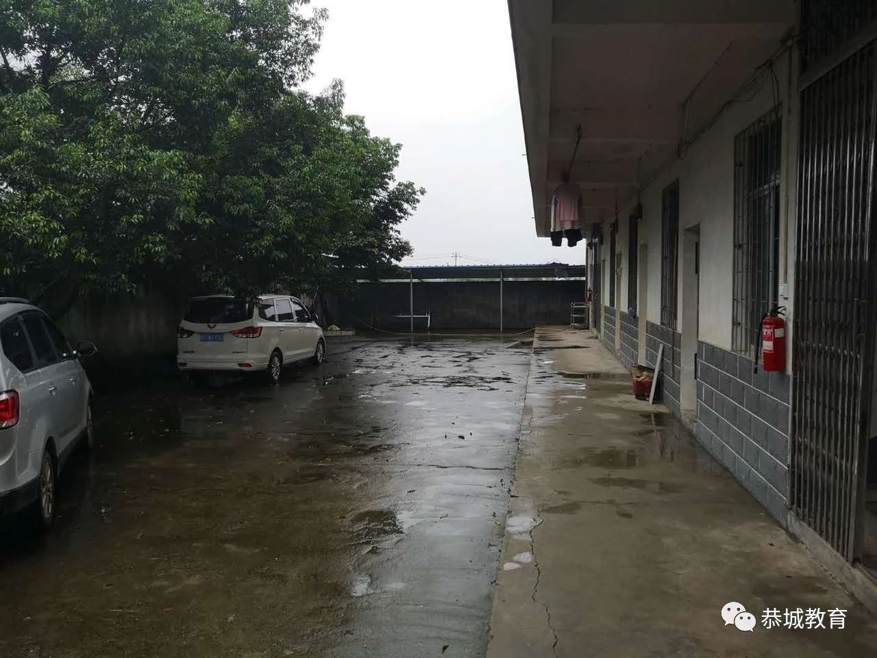 嘉会镇初级中学开展校园安全隐患排查  扎实做好校园安全工作278 / 作者:论坛小编04 / 帖子ID:272639