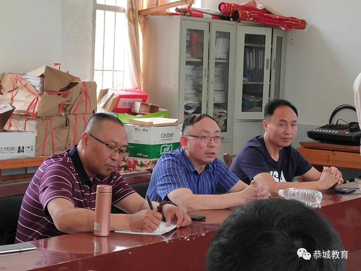 桂林市教育局师培中心袁永波主任到三江初中开展师资培训工作调研817 / 作者:论坛小编04 / 帖子ID:272672