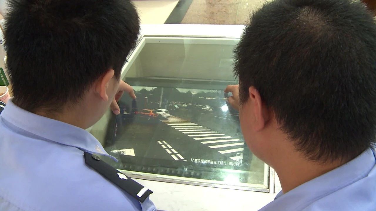 拉拉车门碰碰运气，桂林一盗窃团伙屡屡得手，马大哈车主小心了764 / 作者:呆桃 / 帖子ID:272704