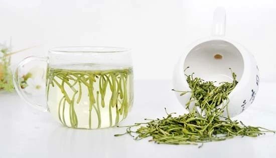 清热就喝金银花茶？养生茶不能随意喝，喝错反而伤身！979 / 作者:YKJNzVqH / 帖子ID:273048