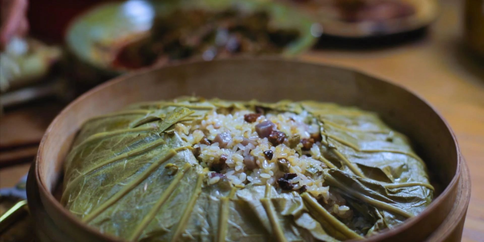李子柒：油菜丰收季，用新榨的菜籽油做一桌香喷喷的风味小食999 / 作者:向向Angel / 帖子ID:273067