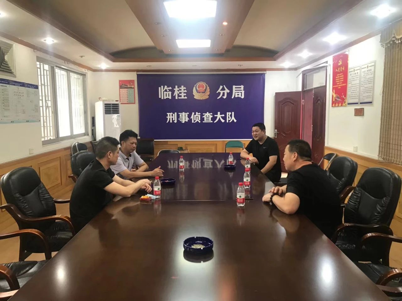 唏嘘 | 男子24年前残忍杀人埋尸，被抓时在桂林有房有车692 / 作者:分叉路口 / 帖子ID:273277