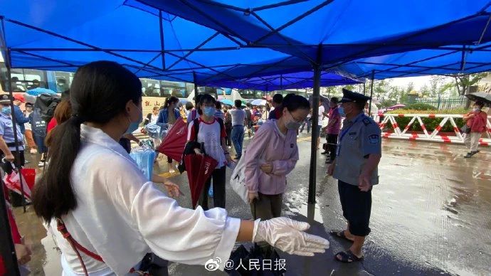 为了2207名高考生，他们连夜搭建两座浮桥！307 / 作者:该做的事情 / 帖子ID:273869