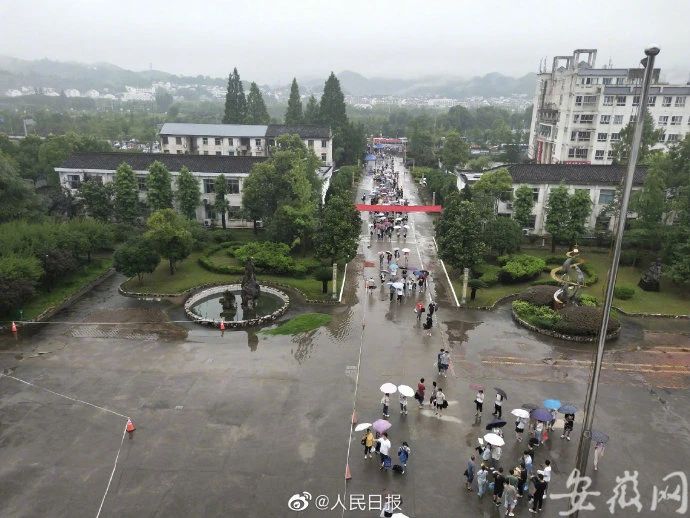 为了2207名高考生，他们连夜搭建两座浮桥！151 / 作者:该做的事情 / 帖子ID:273869