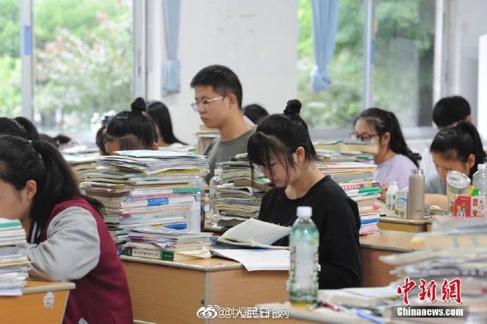 为了2207名高考生，他们连夜搭建两座浮桥！698 / 作者:该做的事情 / 帖子ID:273869
