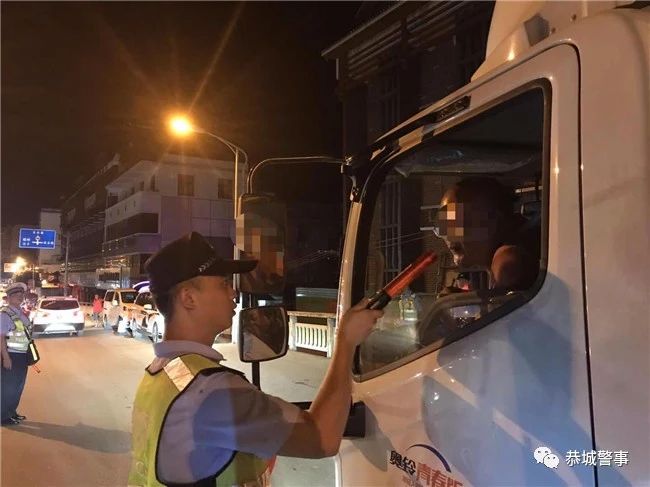 恭城警方出动100余人，抓获犯罪嫌疑人......178 / 作者:普通人物怨 / 帖子ID:274000