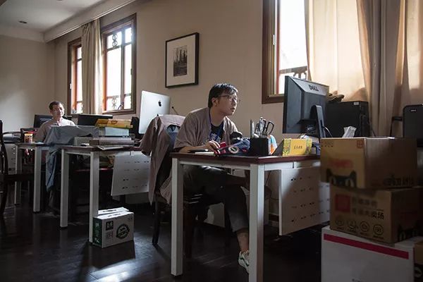 灵隐寺招人火爆热搜，不用出家！当初入职90后小伙再度走红：8小时上班制，KPI随缘398 / 作者:分叉路口 / 帖子ID:274081