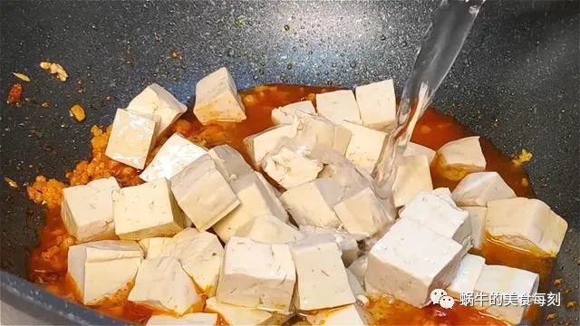 豆腐试试这样做，加点猪肉，麻辣鲜香好下饭，吃着汤汁都不剩831 / 作者:形腿望舞 / 帖子ID:274517