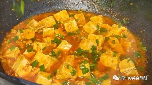 豆腐试试这样做，加点猪肉，麻辣鲜香好下饭，吃着汤汁都不剩198 / 作者:形腿望舞 / 帖子ID:274517
