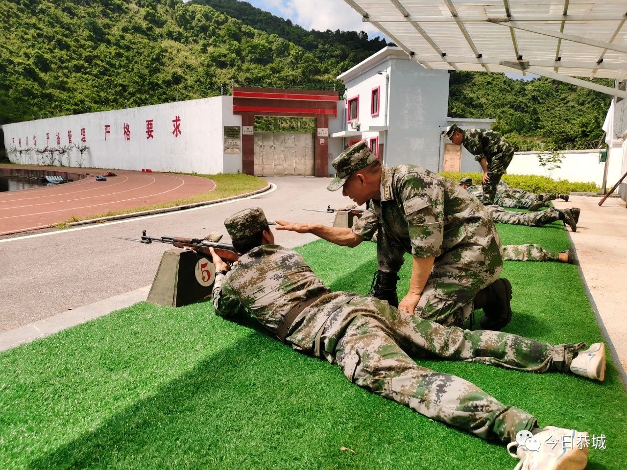 我县组织开展民兵军事训练125 / 作者:论坛小编04 / 帖子ID:274879