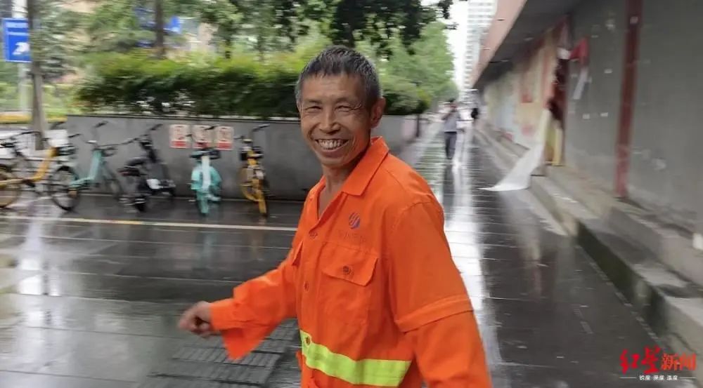 误会你了！一位女士发文向环卫工道歉，真相太暖523 / 作者:茶江余晖 / 帖子ID:274881