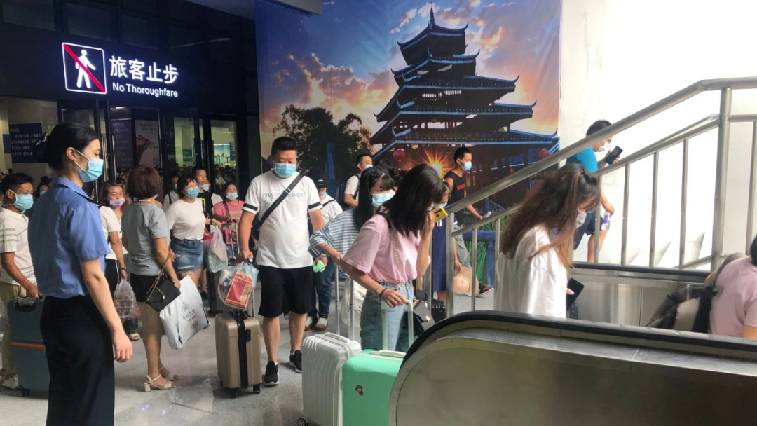 围观 | 闪亮登场！桂林火车站候车厅已正式投入使用931 / 作者:茶江余晖 / 帖子ID:274985
