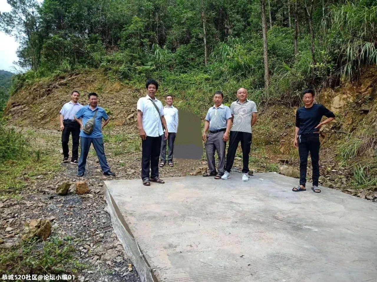 湘桂两省基层党支部在江永千家峒交流学习741 / 作者:论坛小编01 / 帖子ID:275643