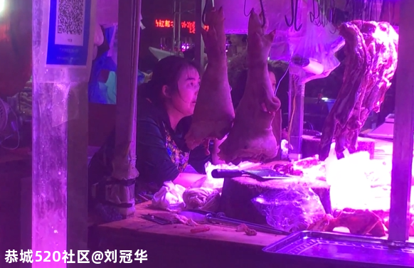 猪肉摊暗藏秘密！记者拍下贵阳摊贩造假全过程，手腕一抖好肉里掺进了……519 / 作者:刘冠华 / 帖子ID:277525