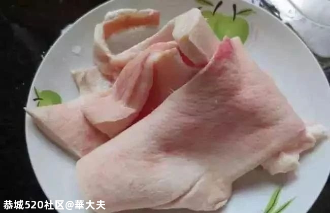 买到的猪肉竟然全是“蓝色颜料”？网友吐槽太恶心吃不下，专家这样回应......378 / 作者:華大夫 / 帖子ID:278111