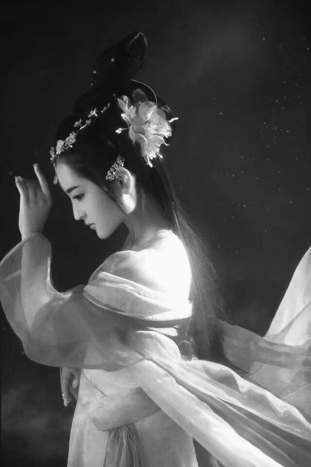 妩媚姿411 / 作者:笔墨清韵 / 帖子ID:279044