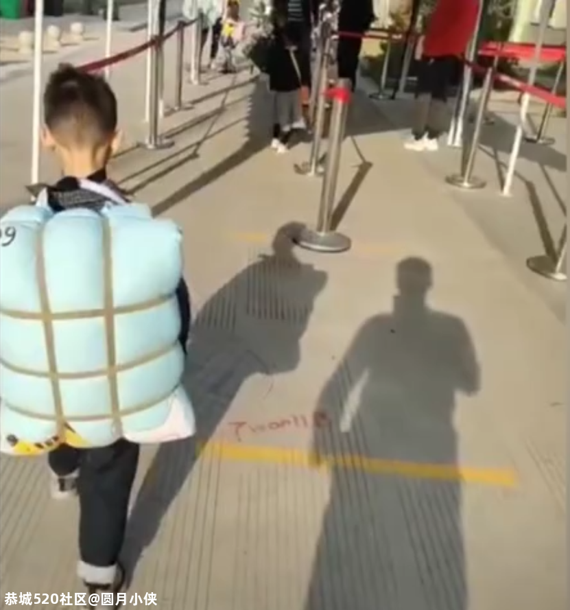 飒！妈妈在家长会上表演360°回旋踢！网友：孩子地位稳了...509 / 作者:圆月小侠 / 帖子ID:279375