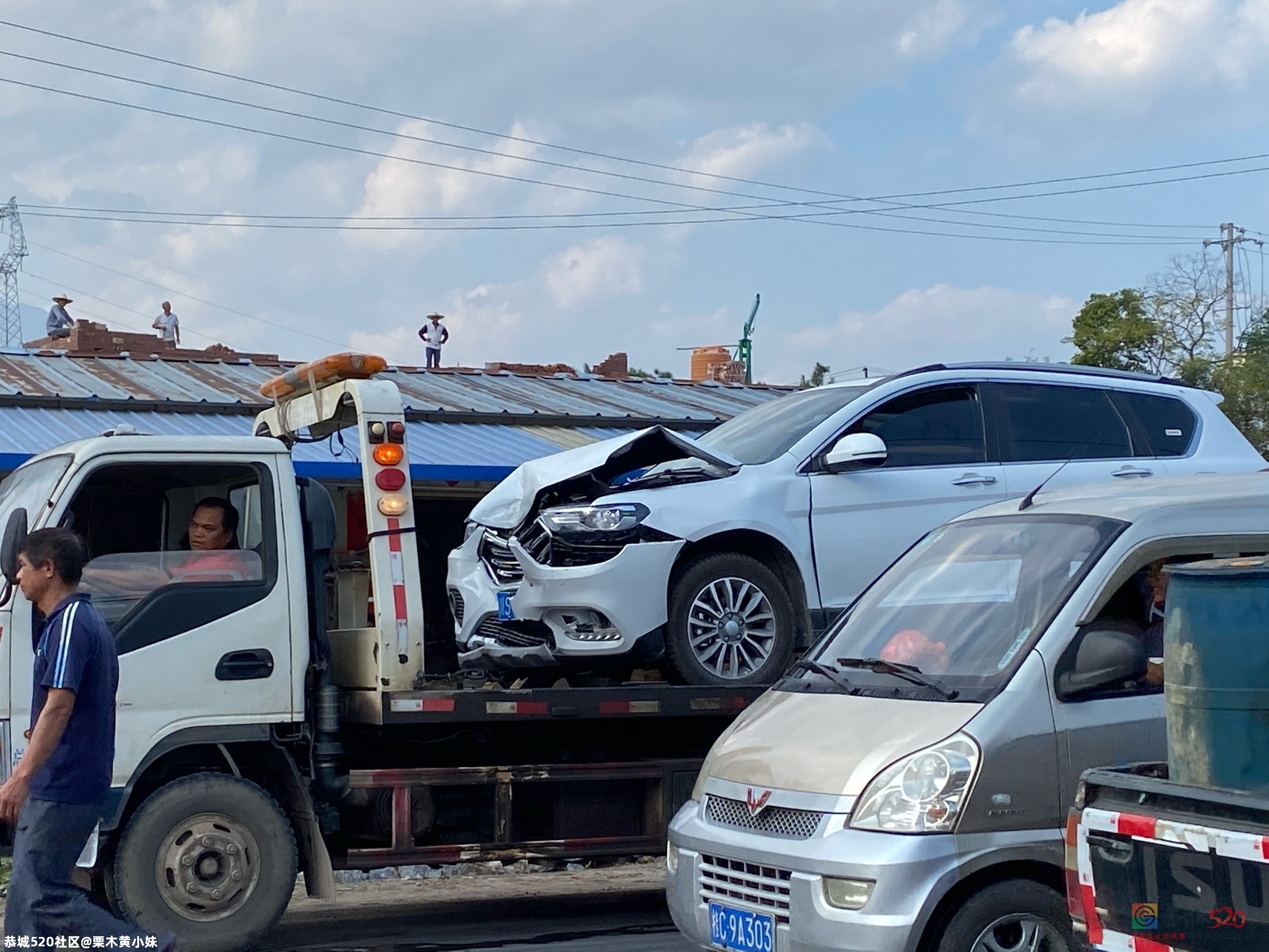 栗木大枧小学门口车祸 川s跟面包车64 / 作者:栗木黄小妹 / 帖子ID:279599